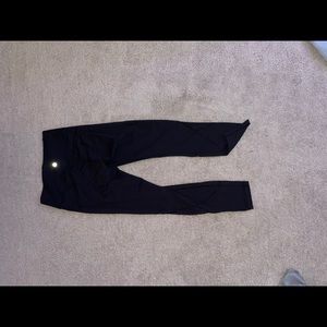 Lululemon In Movement Tight 25” Everlux Black